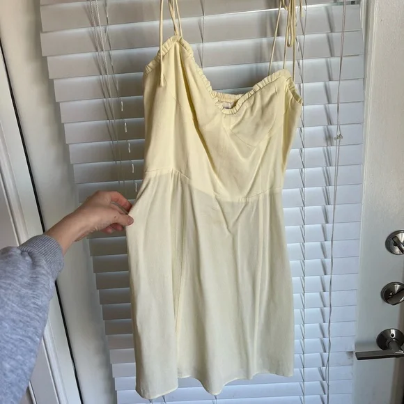 puff sleeve dress yellow Women's Deep V-neck Puff Sleeve Button-Down Smocked Midi Dress Yellow